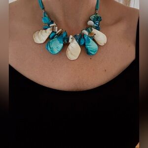 MIXIT Turquoise and White Shell Necklace and Earrings Set